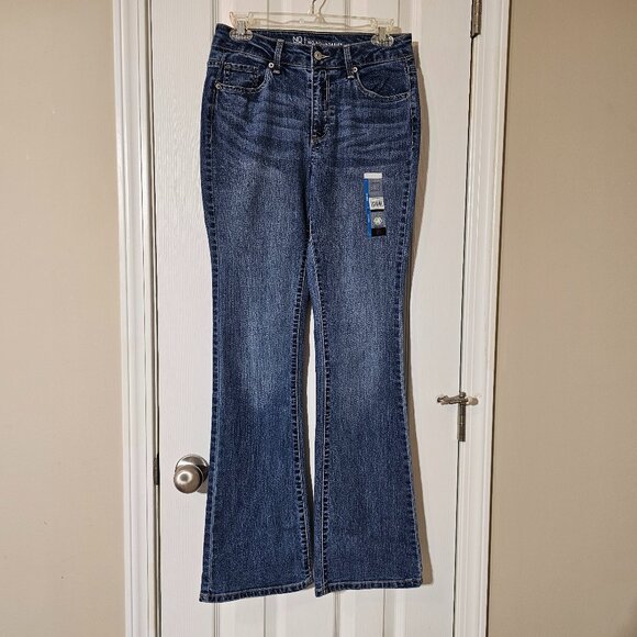 No Boundaries - Juniors Size 7 Mid-Rise - Bootcut‎ Jeans - NWT - 28x32 - Picture 1 of 6